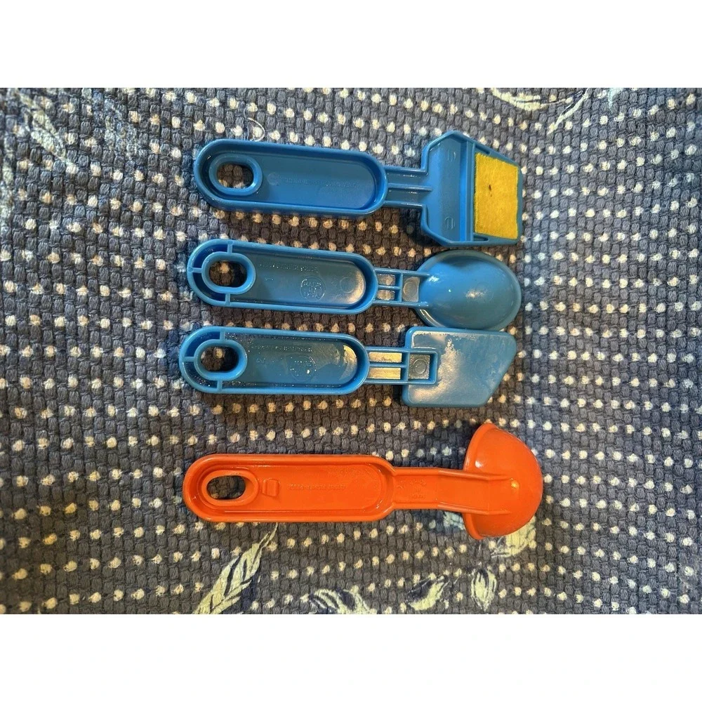 Vintage Fisher Price  F-P Toys Kitchen‎ Utensil Toys 1988